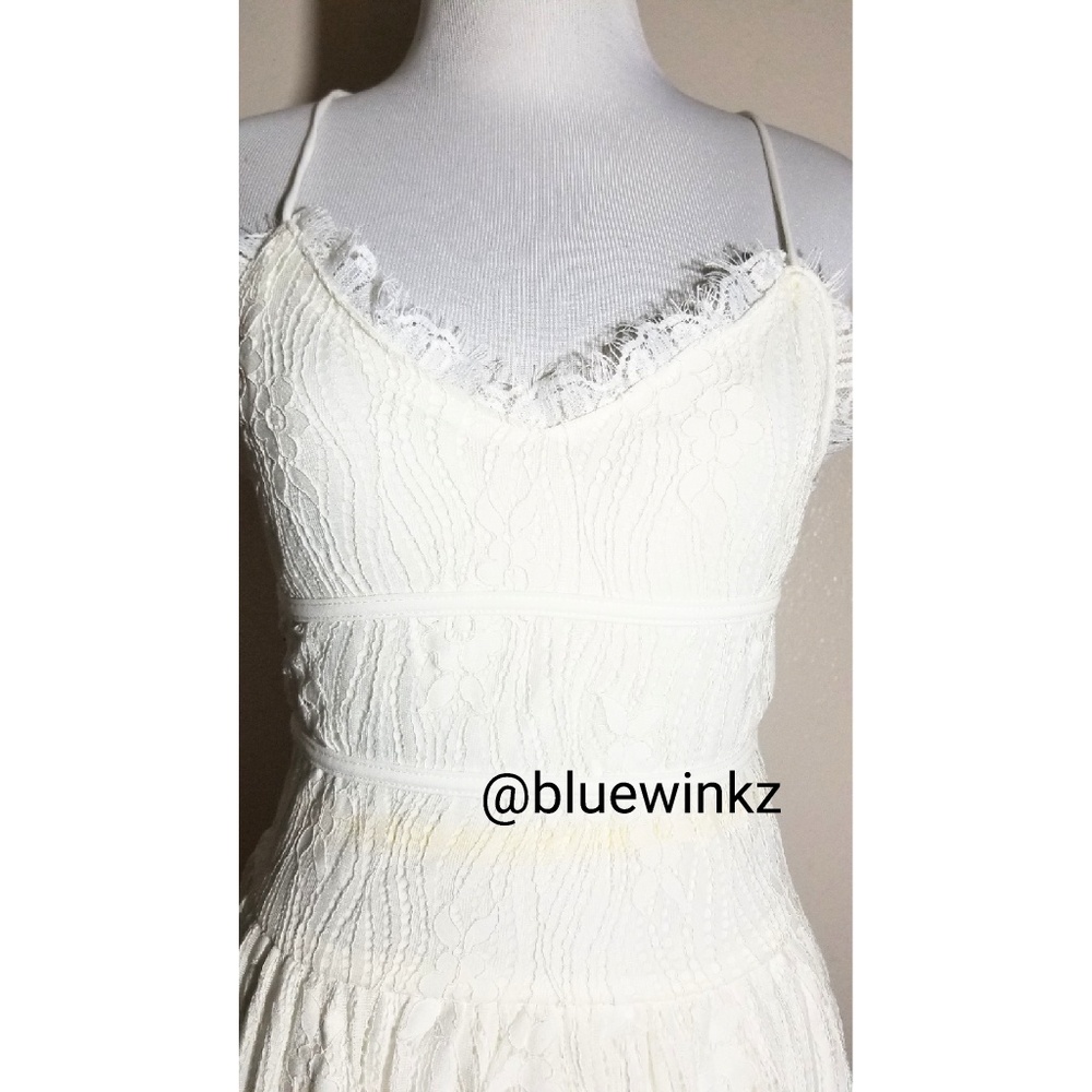 💮Soft Cream Lace Dress - Picture 4 of 6